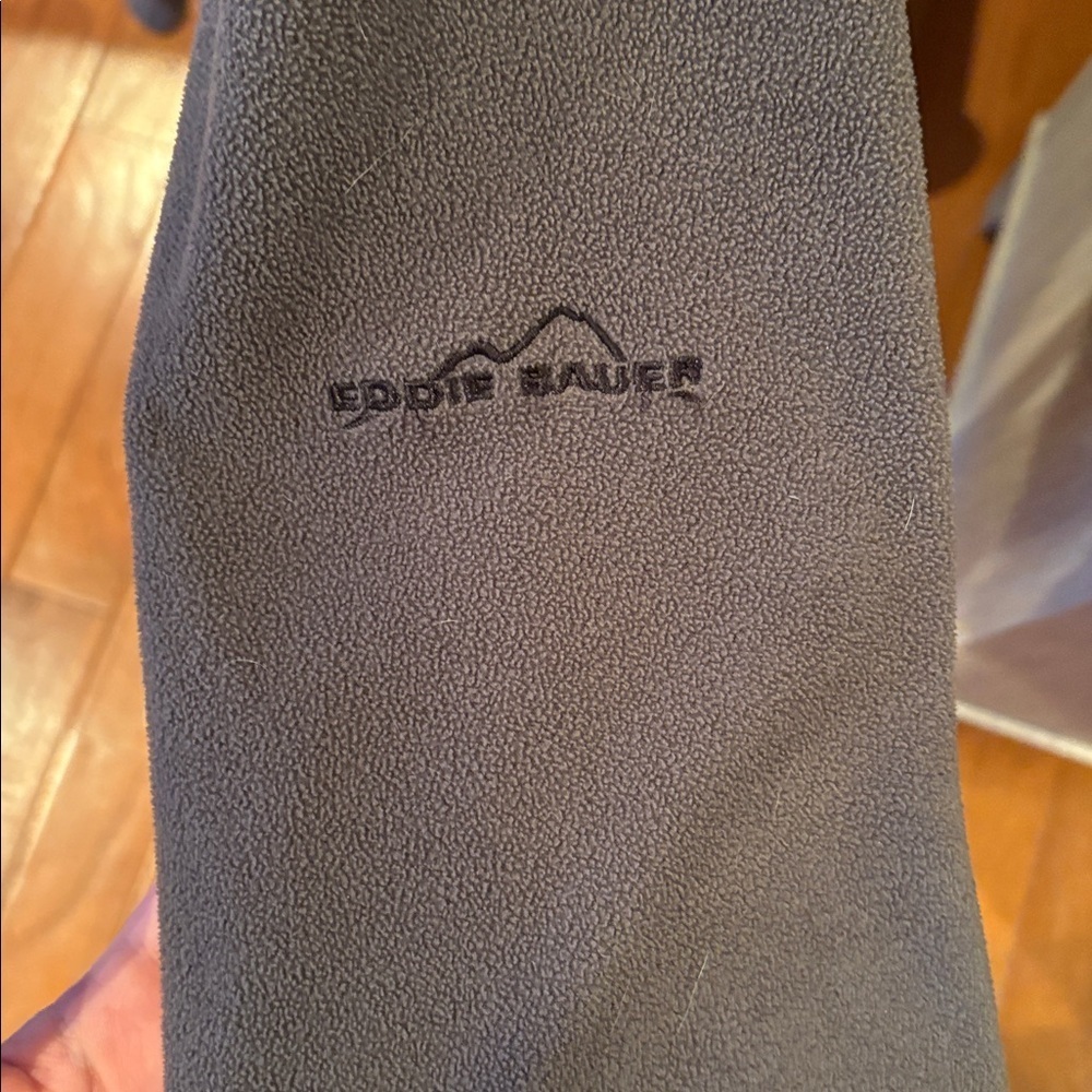 Eddie Bauer fleece zip up size L - Picture 7 of 8